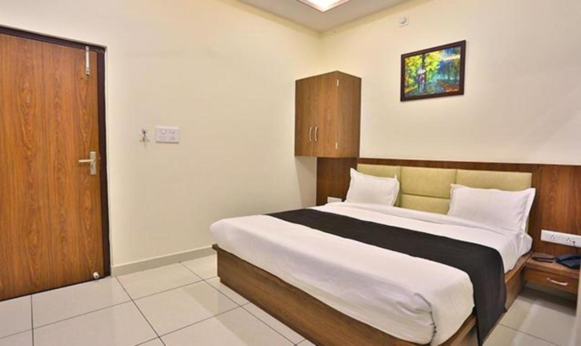 Fabhotel Prime Shree Dev Prime Удайпур Екстериор снимка